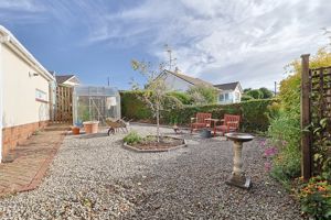 Photo 19- click for photo gallery